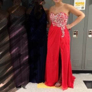 Mac Duggal Dresses - Mac Duggal beautiful red prom dress! Mac Duggal Dresses - Mac Duggal beautiful red prom dress!